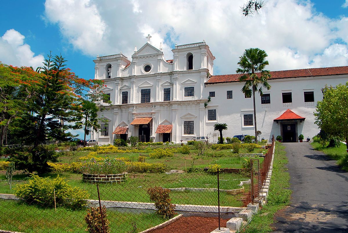  Façade of the Rachol Seminary where Thomas Stephens served as a rector.